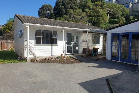 Photo of property in 1/7 Ribble Street, Island Bay, Wellington, 6023