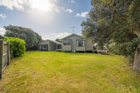 Photo of property in 117 Kowhai Avenue, Matarangi, Whitianga, 3592