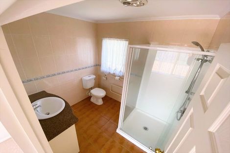 Photo of property in 22 Nuneaton Drive, Flat Bush, Auckland, 2019