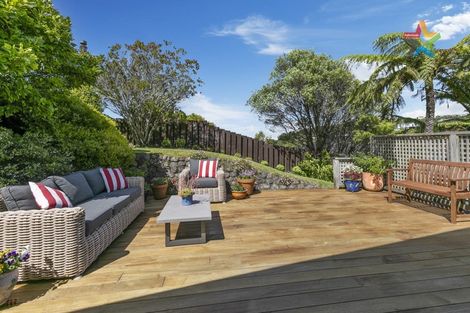 Photo of property in 7 Pekanga Road, Normandale, Lower Hutt, 5010