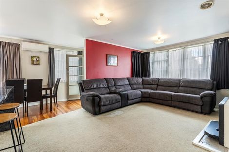 Photo of property in 47 Arimu Road, Papakura, 2110