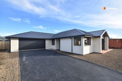Photo of property in 5 Kinloch Place, Mosgiel, 9024