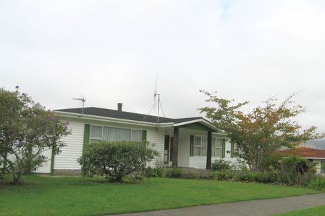 Photo of property in 84 Oriel Avenue, Tawa, Wellington, 5028