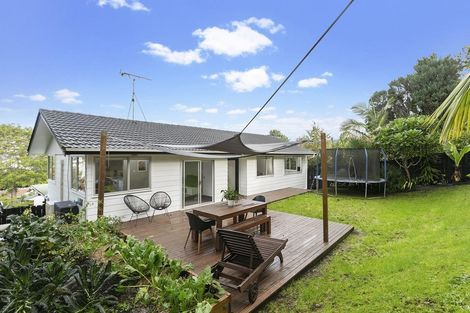 Photo of property in 1/8 Tempo Place, Torbay, Auckland, 0630