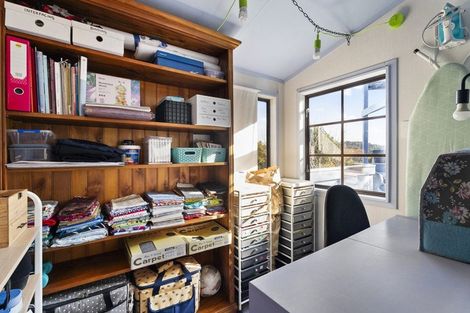 Photo of property in 10 Randal Place, Bayview, Auckland, 0629