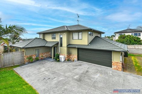 Photo of property in 12 Watervista Place, Mangere Bridge, Auckland, 2022