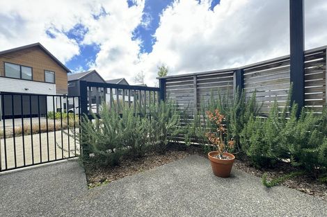 Photo of property in 1 Glen Evans Crescent, Fairfield, Lower Hutt, 5011