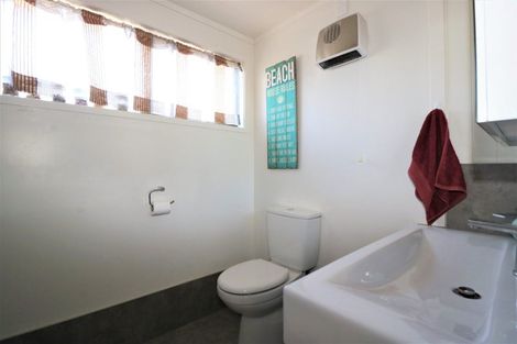 Photo of property in 13 Marlin Place, Whiritoa, Whangamata, 3691