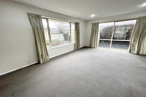 Photo of property in 42 Thackeray Place, Waltham, Christchurch, 8023