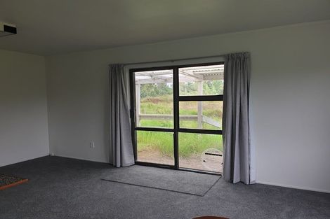 Photo of property in 14 Okahukura Road, Tapora, Wellsford, 0977