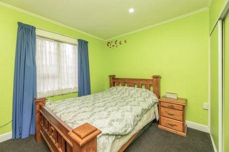 Photo of property in 2/65 Northcote Road, Northcote, Christchurch, 8052