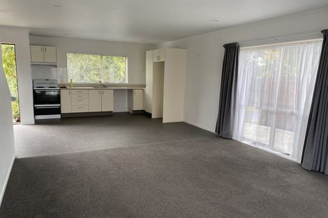Photo of property in 12 Duxfield Drive, Ranui, Auckland, 0612