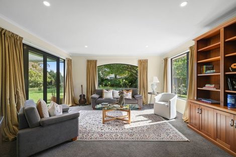 Photo of property in 14 Regent's Park Drive, Casebrook, Christchurch, 8051