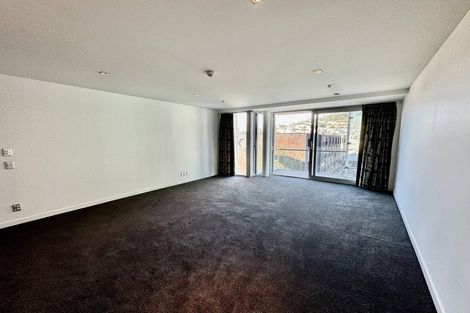 Photo of property in Piermont Apartments, 5i/82 Cable Street, Te Aro, Wellington, 6011