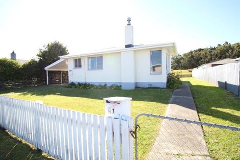 Photo of property in 41 Paisley Street, Kew, Invercargill, 9812