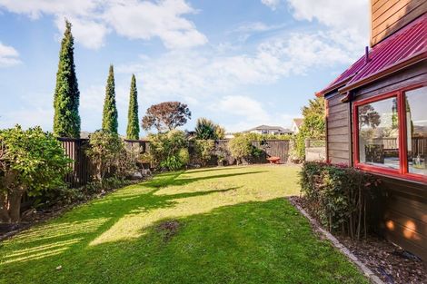 Photo of property in 16 James Cook Drive, Whitby, Porirua, 5024
