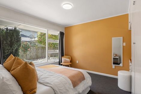 Photo of property in 223 Memorial Avenue, Burnside, Christchurch, 8053