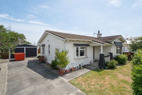 Photo of property in 18 Kowhai Avenue, Takaro, Palmerston North, 4410