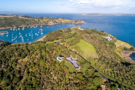 Photo of property in 209 Delamore Drive, Oneroa, Waiheke Island, 1081