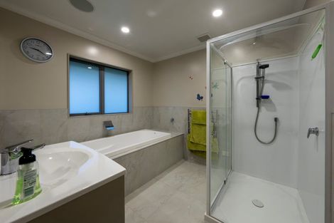 Photo of property in 7 Barry Curtis Place, Levin, 5510