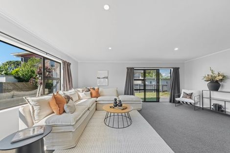 Photo of property in 9 Te Whena Place, Waitara, 4320