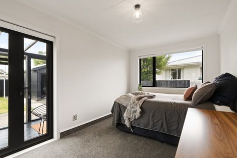Photo of property in 165 Macandrew Road, South Dunedin, Dunedin, 9012