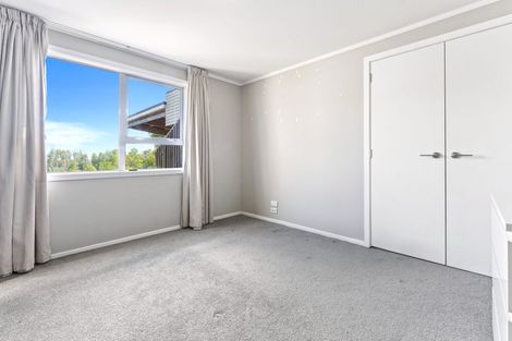 Photo of property in 21 Seon Place, Birkdale, Auckland, 0626