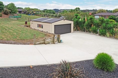 Photo of property in 13 Springvale Road, Waiuku, 2123