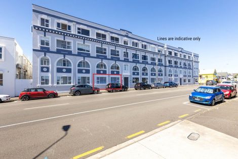 Photo of property in Devonport Apartments, 21/127 Saint Aubyn Street, New Plymouth, 4310