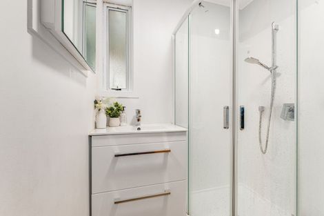 Photo of property in 25 Loongana Street, Waitangirua, Porirua, 5024