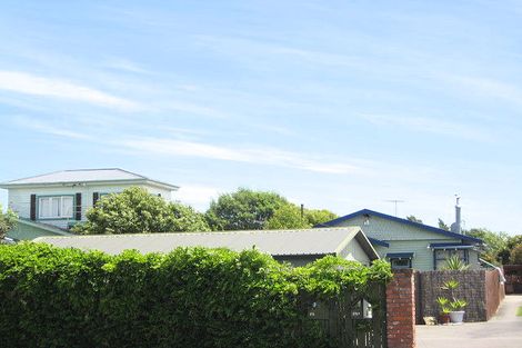 Photo of property in 2/25 Wainoni Road, Wainoni, Christchurch, 8061