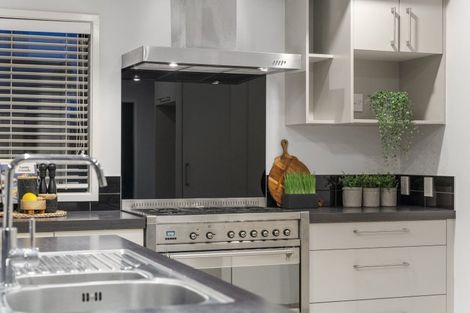 Photo of property in 62a Links Avenue, Mount Maunganui, 3116