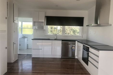 Photo of property in 61 Ocean View Road, Hillcrest, Auckland, 0627