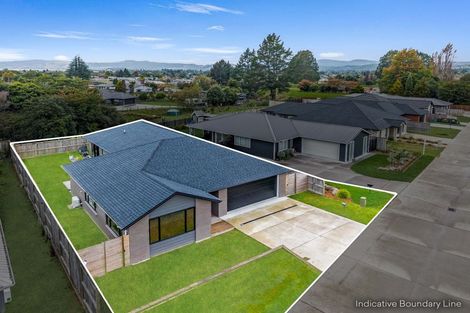 Photo of property in 19 Lloyd Crescent, Pukehangi, Rotorua, 3015