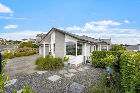Photo of property in 16 Discovery Drive, Gulf Harbour, Whangaparaoa, 0930