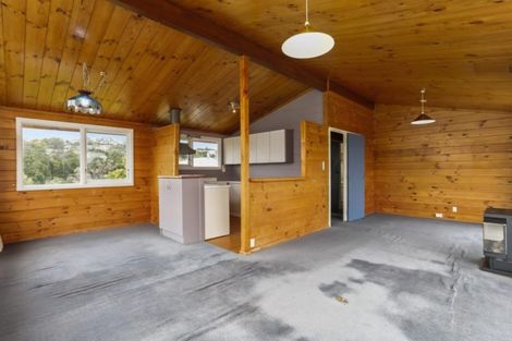 Photo of property in 5 Elgin Place, Red Beach, 0932