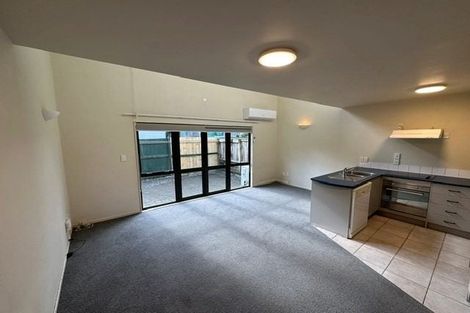 Photo of property in 4/89 Portage Road, New Lynn, Auckland, 0600