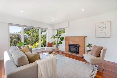 Photo of property in 64 Helston Road, Paparangi, Wellington, 6037