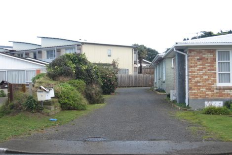 Photo of property in 2/13 Alexander Road, Raumati Beach, Paraparaumu, 5032