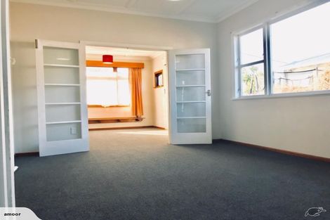 Photo of property in 2 Douglas Street, Waiwhetu, Lower Hutt, 5010