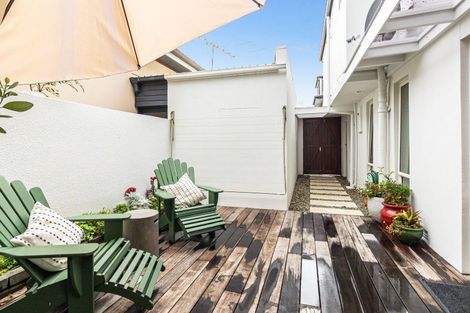 Photo of property in 1/22 Tiri Road, Milford, Auckland, 0620