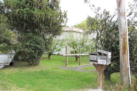 Photo of property in 16 Ruru Road, Otaihanga, Paraparaumu, 5036