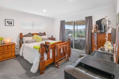 Photo of property in 14 Fuller Street, Papamoa Beach, Papamoa, 3118