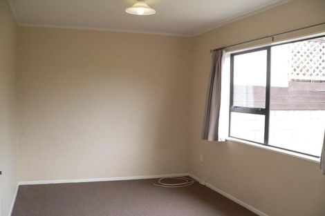 Photo of property in 58 Collins Avenue, Tawa, Wellington, 5028