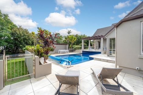 Photo of property in 25 Anaheim Boulevard, Shamrock Park, Auckland, 2016