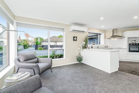 Photo of property in 2/57 Cutts Road, Russley, Christchurch, 8042