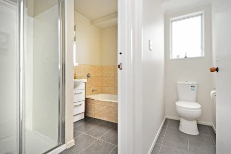 Photo of property in 20 Elisa Lane, Ranui, Auckland, 0612