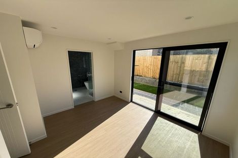 Photo of property in 25a Archmillen Avenue, Pakuranga Heights, Auckland, 2010