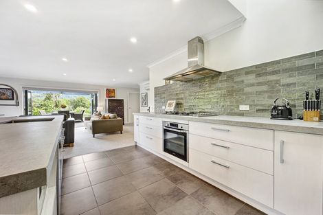 Photo of property in 123 Lisland Drive, Kinloch, Taupo, 3377