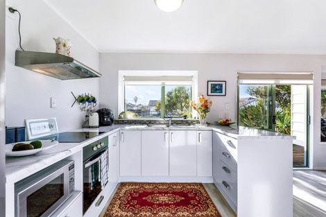 Photo of property in 81 One Tree Point Road, One Tree Point, 0118